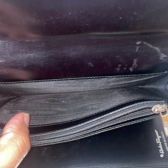 Vintage Salvatore Ferragamo Black Leather Wallet Authentic!! Made In Italy 🇮🇹 - Picture 13 of 15
